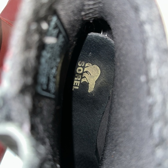 Women's Burgundy Ankle Boots - Picture 10 of 13